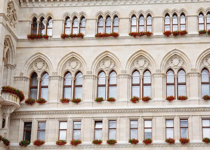 Miiro Palais Rudolf